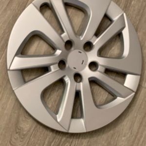 Toyota Prius 2017 wheel cover / hubcap